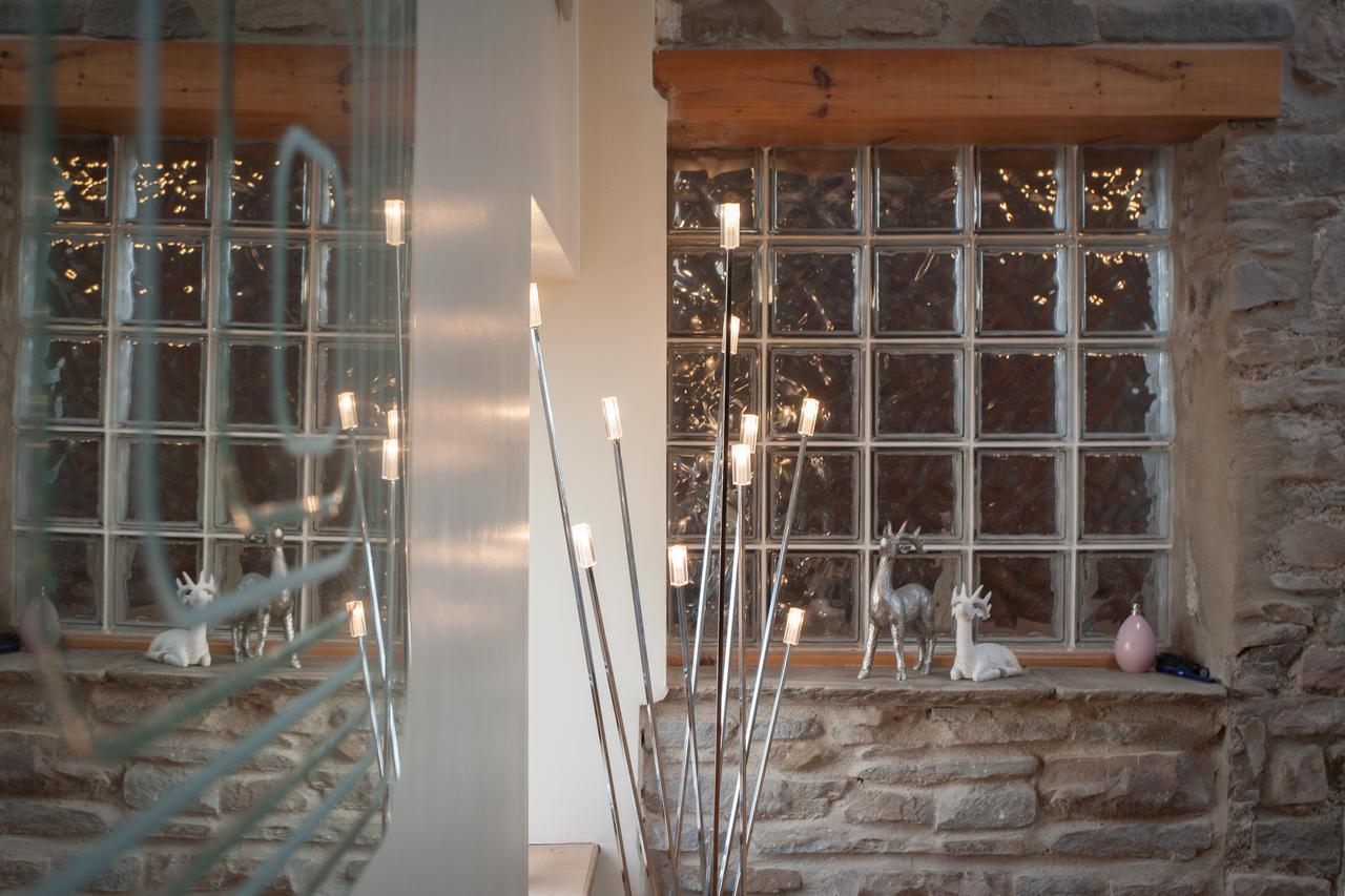 Beudy Bach Bed & Breakfast Cross Hands Eksteriør bilde